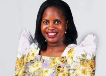 Police hunts for drivers after deadly accident, two dead