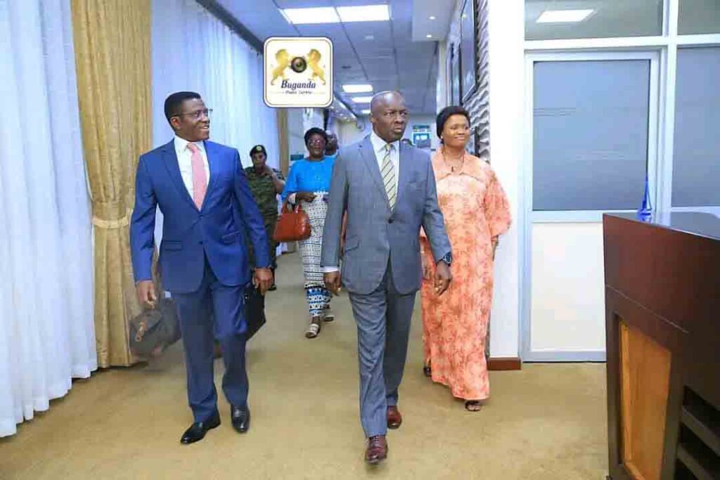 Joy as Kabaka of Buganda Ronald Muwenda Mutebi II returns home - East ...