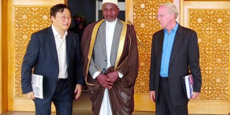 Mufti hosts Global Peace Foundation Official